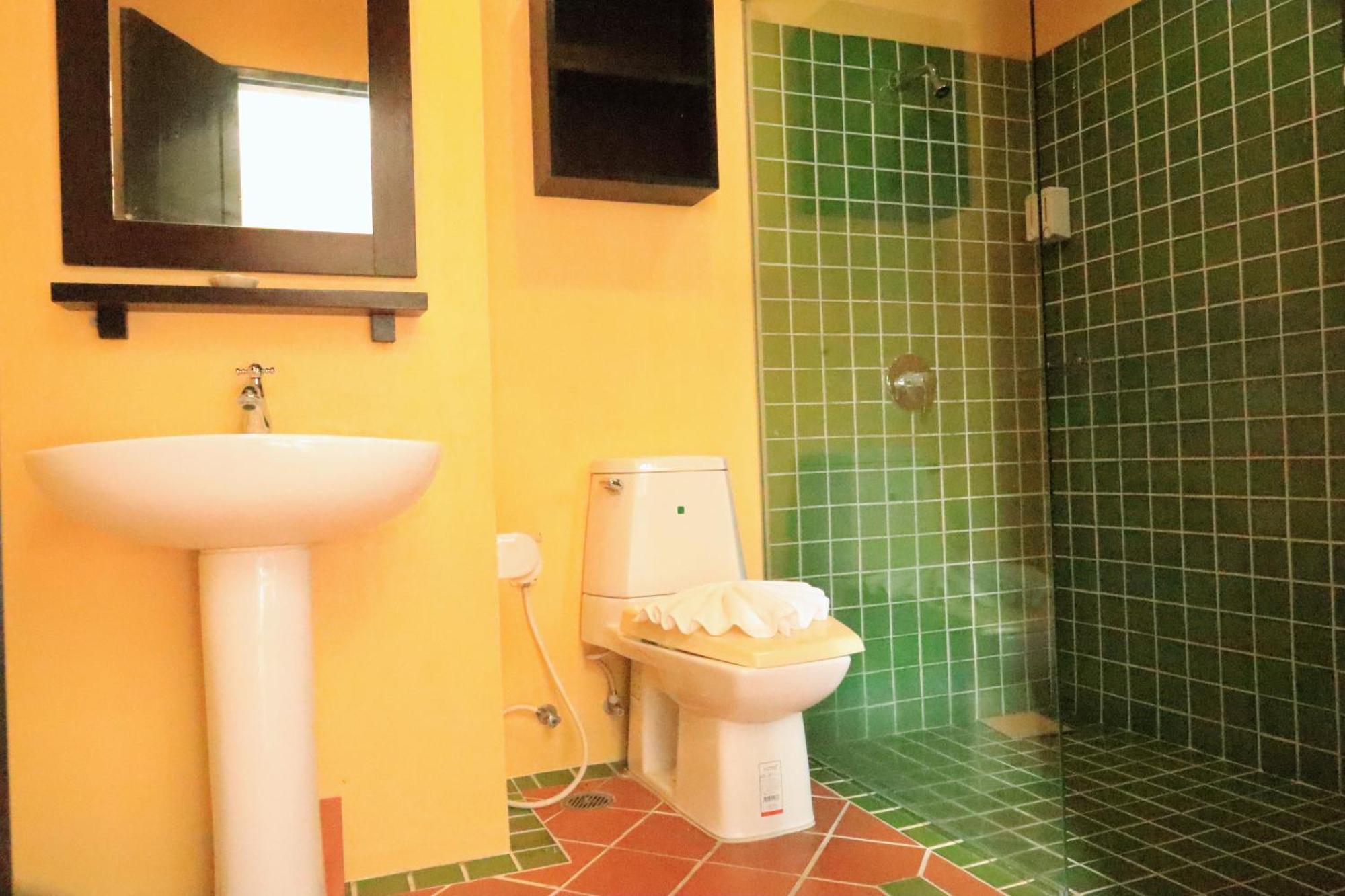 Harmony Patong Hotel 外观 照片